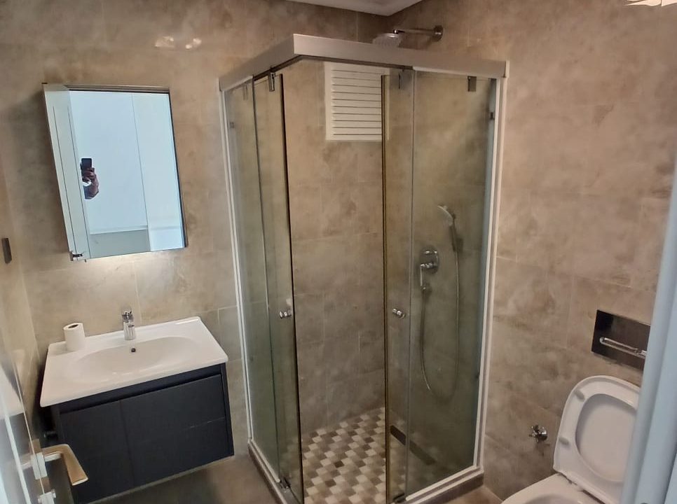 1002498747